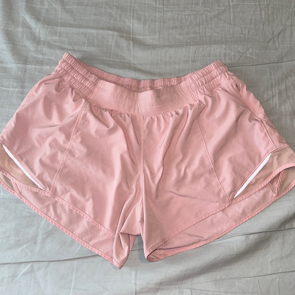 Lululemon Hotty Hot Short 4” size 12